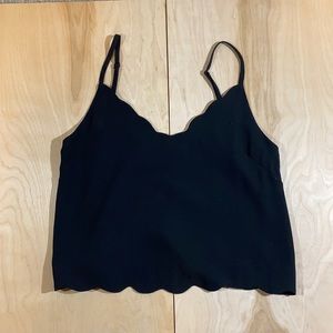 Black cropped tank